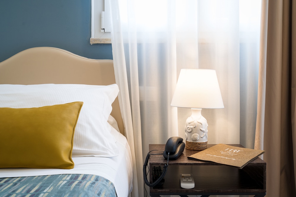 Hotel Rivage Taormina — Hotel rooms in Taormina, Sicily