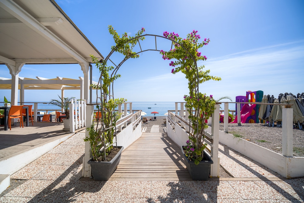Hotel Rivage Taormina — Beach in Taormina, Sicily