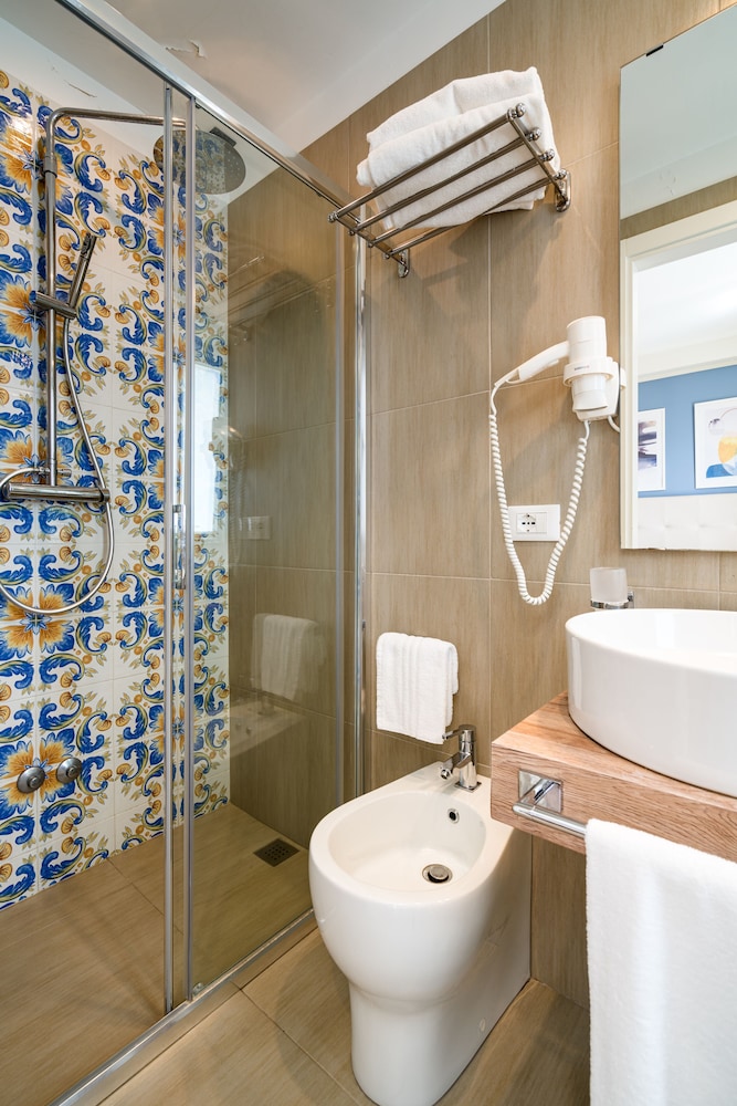 Hotel Rivage Taormina — Hotel rooms in Taormina, Sicily