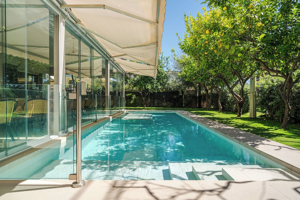 Hotel Rivage Taormina — Swimming pool in Taormina, Sicily