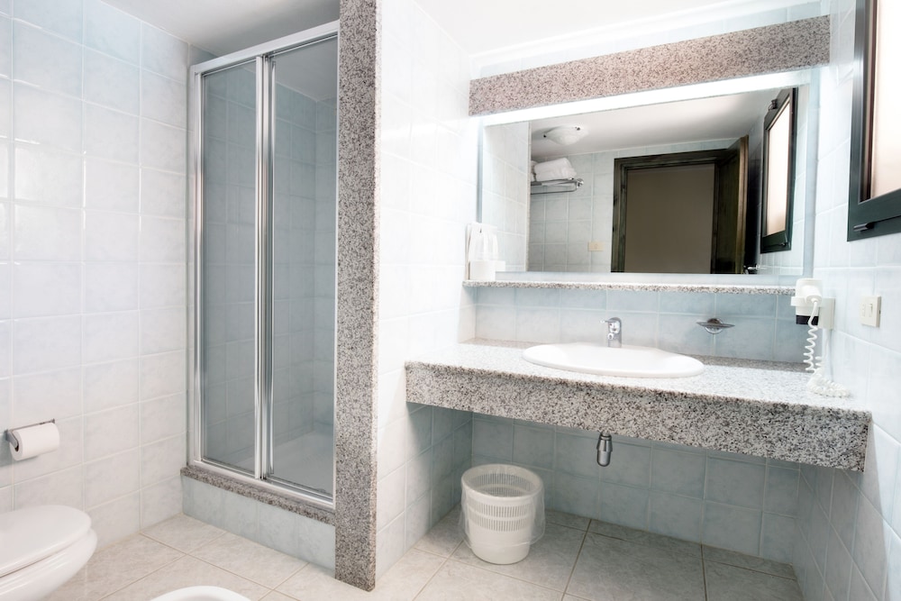 Club Hotel Marina Seada Beach — Hotel rooms in Budoni, Sardinia