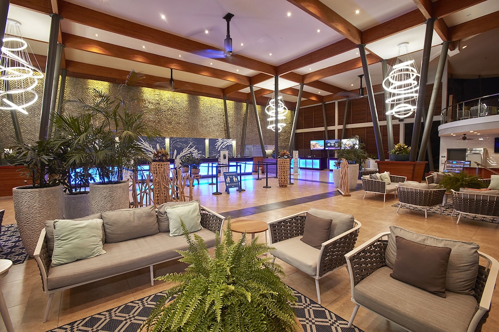 Divi Village Golf & Beach Resort — Hotel building in Oranjestad, Aruba
