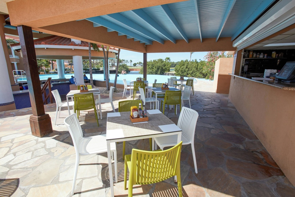 Divi Village Golf & Beach Resort — Restaurant & bars in Oranjestad, Aruba