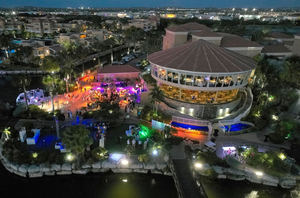 Divi Village Golf & Beach Resort — Restaurant & bars in Oranjestad, Aruba
