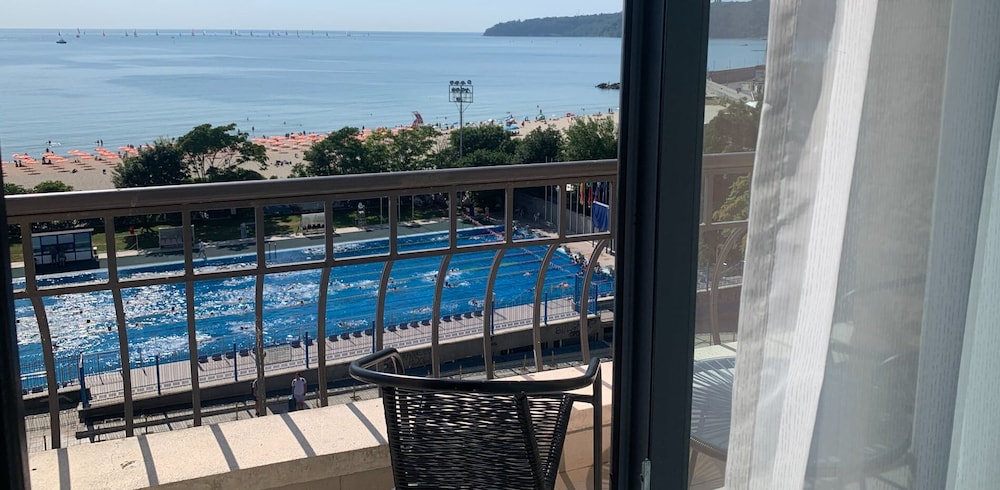 Hotel Panorama — Hotel rooms in Varna, Varna Region