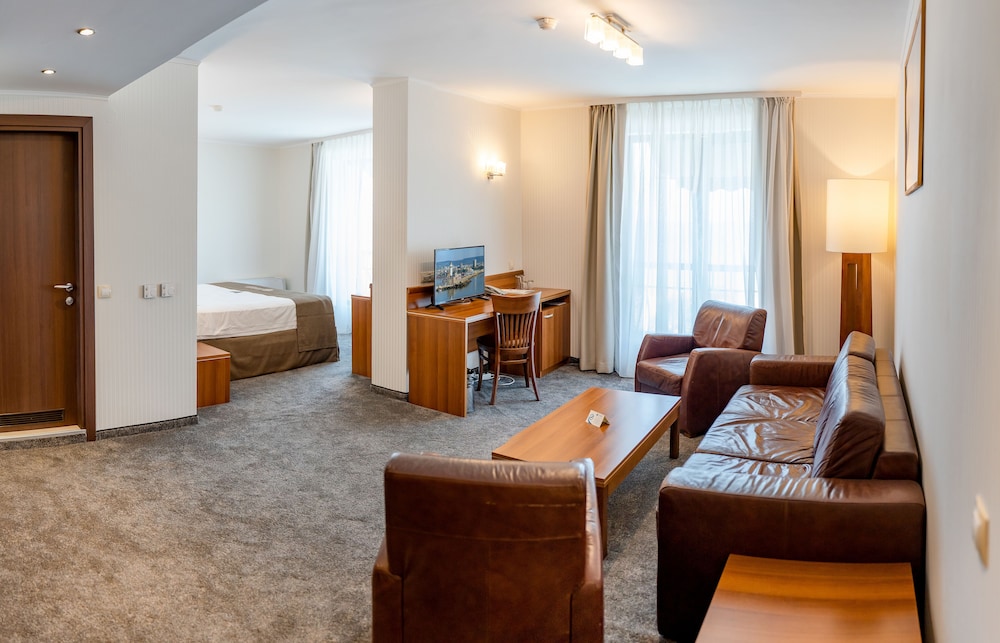 Hotel Panorama — Hotel rooms in Varna, Varna Region