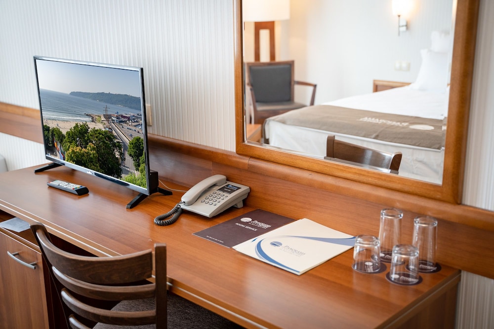Hotel Panorama — Hotel rooms in Varna, Varna Region