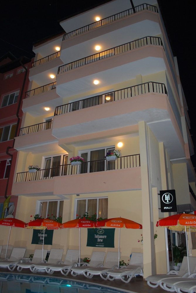 Hotel Italia Nessebar — Hotel building in Nessebar, Burgas Region