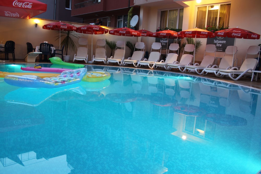 Hotel Italia Nessebar — Swimming pool in Nessebar, Burgas Region