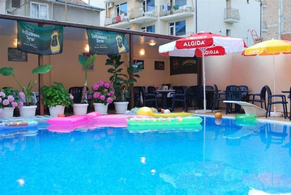 Hotel Italia Nessebar — Swimming pool in Nessebar, Burgas Region