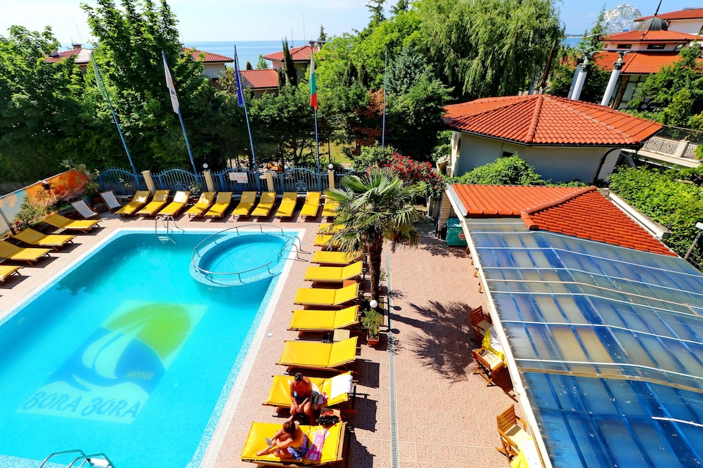 Bora Bora — Swimming pool in Sunny Beach, Burgas Region