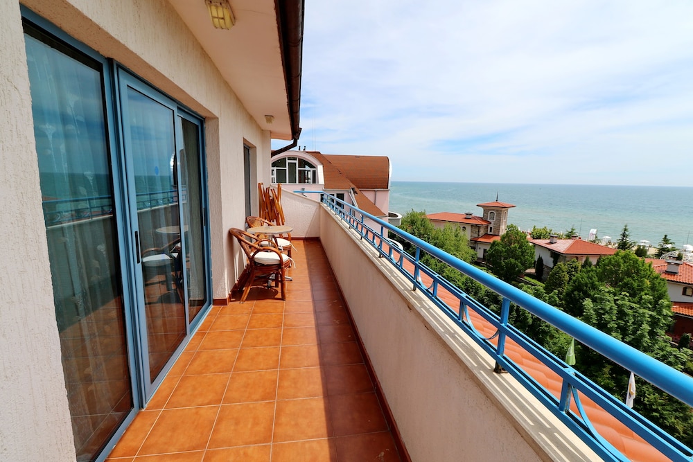 Bora Bora — Hotel rooms in Sunny Beach, Burgas Region