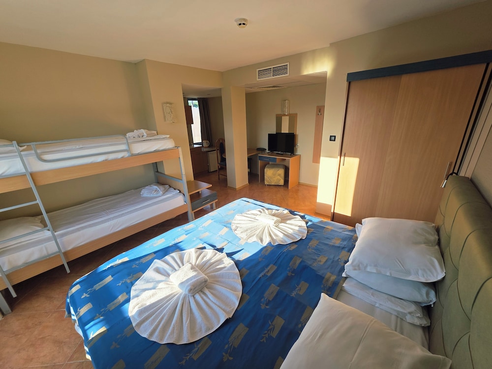 Bora Bora — Hotel rooms in Sunny Beach, Burgas Region