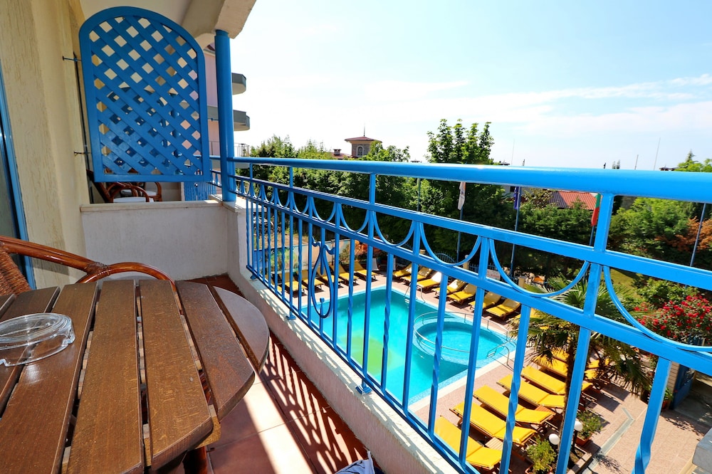 Bora Bora — Hotel rooms in Sunny Beach, Burgas Region