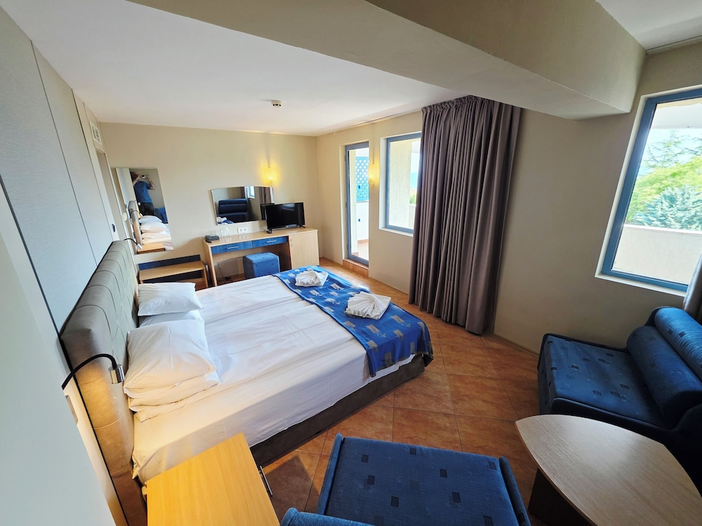 Bora Bora — Hotel rooms in Sunny Beach, Burgas Region