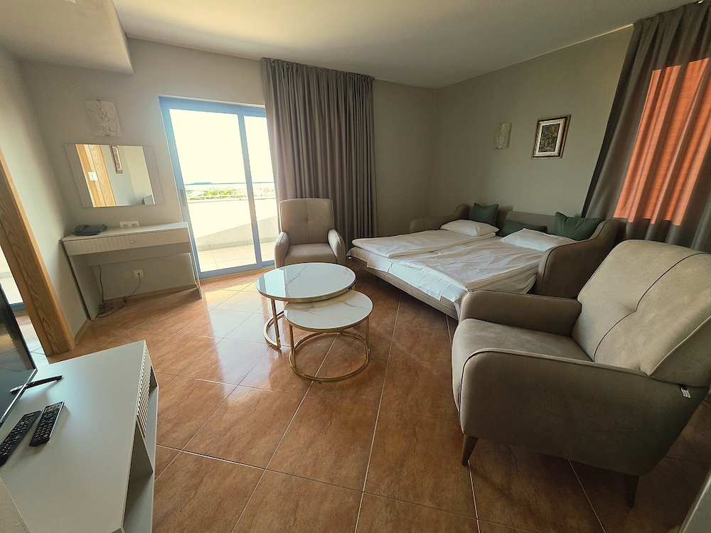 Bora Bora — Hotel rooms in Sunny Beach, Burgas Region