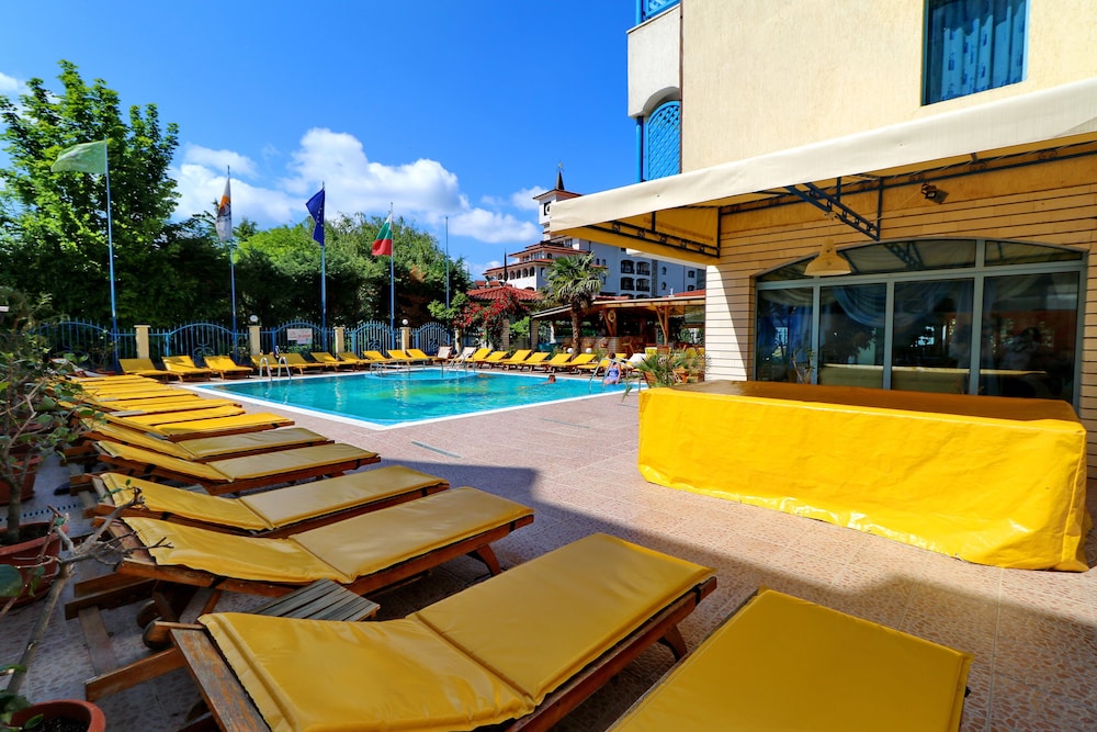 Bora Bora — Swimming pool in Sunny Beach, Burgas Region