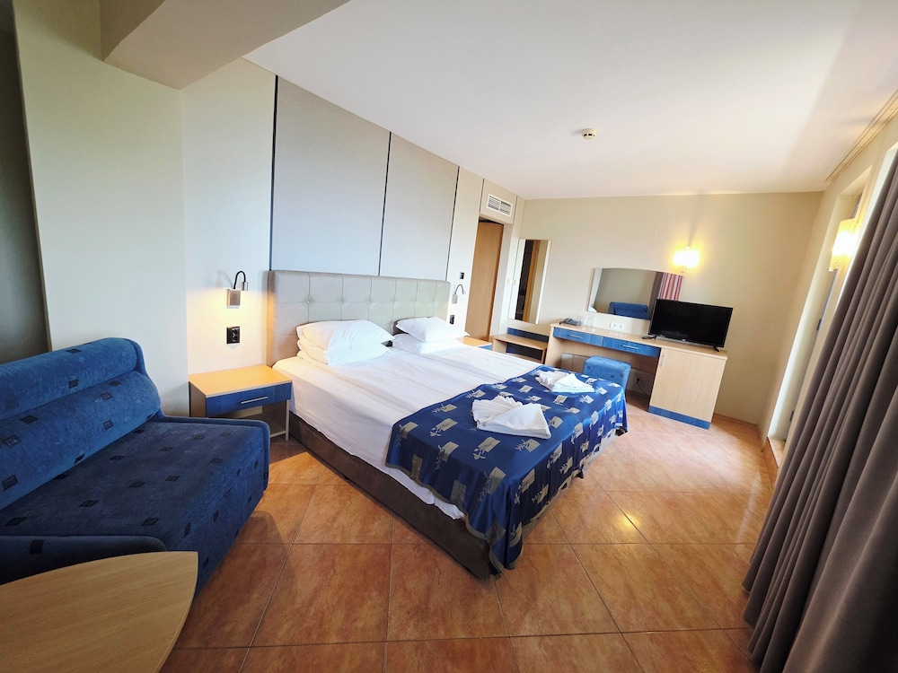Bora Bora — Hotel rooms in Sunny Beach, Burgas Region