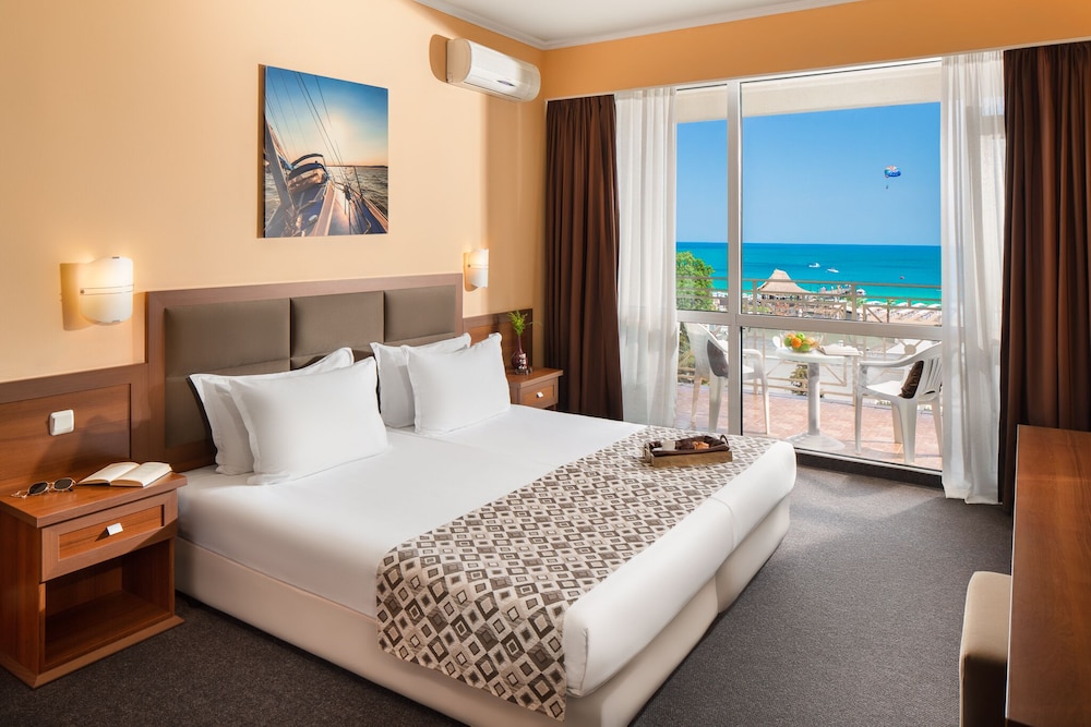 Hotel Alba - All Inclusive — Hotel rooms in Sunny Beach, Burgas Region