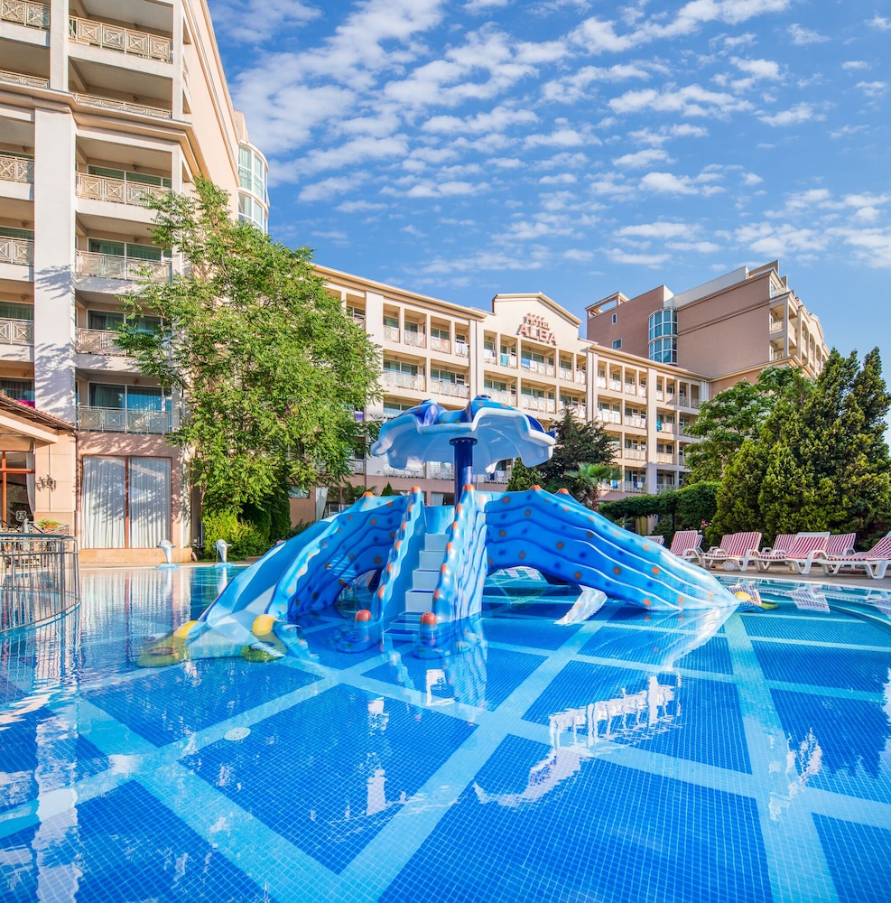 Hotel Alba - All Inclusive — Swimming pool in Sunny Beach, Burgas Region