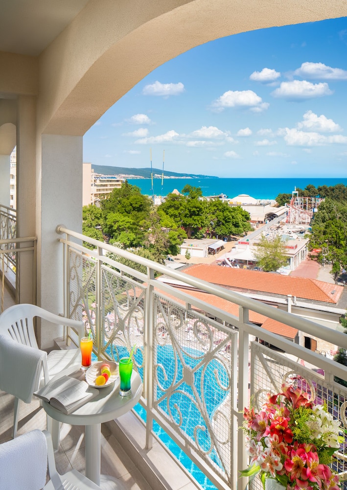 Hotel Alba - All Inclusive — Hotel rooms in Sunny Beach, Burgas Region