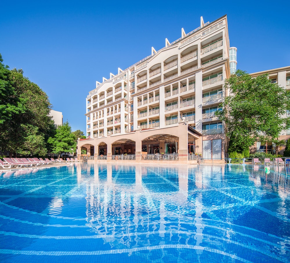 Hotel Alba - All Inclusive — Swimming pool in Sunny Beach, Burgas Region