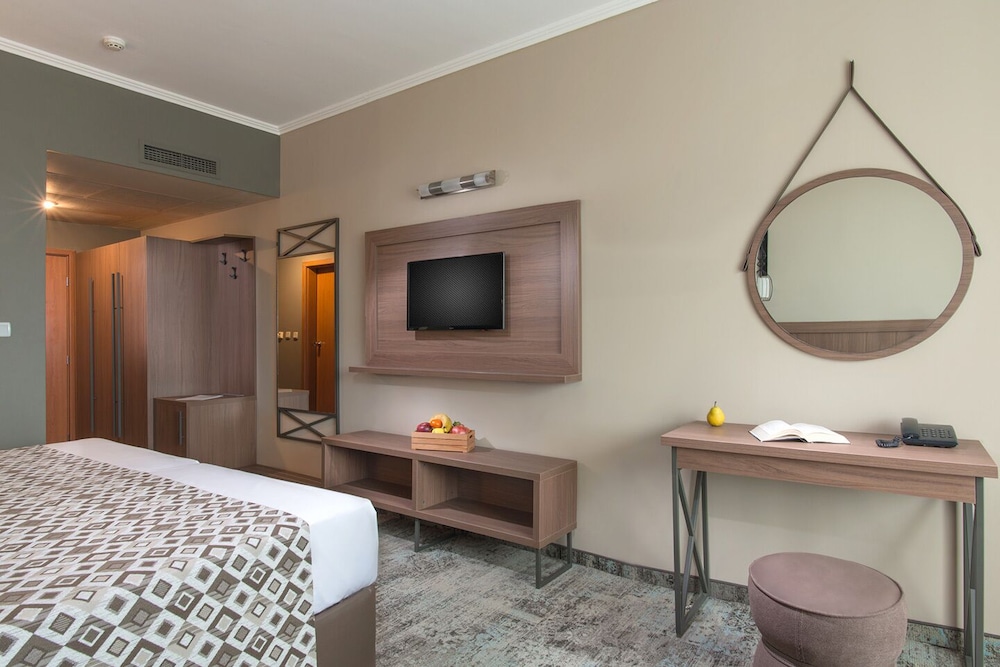 Hotel Alba - All Inclusive — Hotel rooms in Sunny Beach, Burgas Region