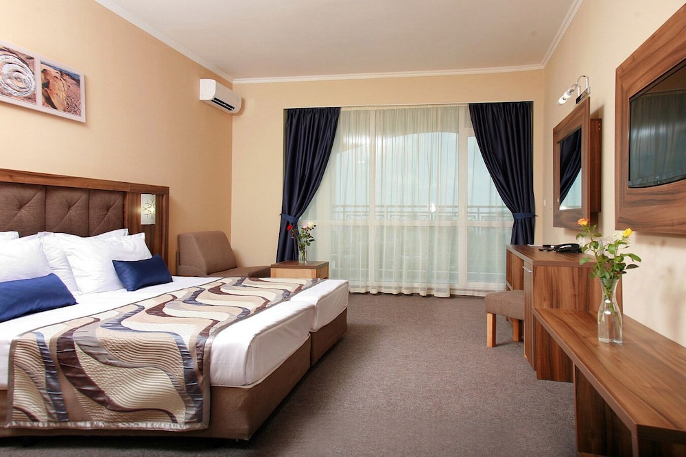 Hotel Alba - All Inclusive — Hotel rooms in Sunny Beach, Burgas Region