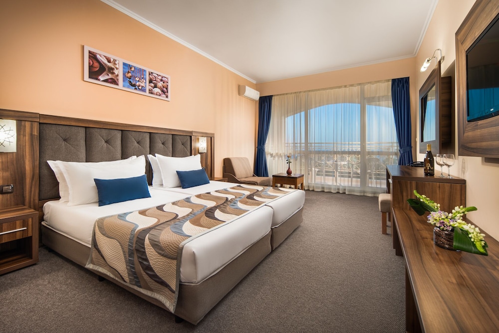 Hotel Alba - All Inclusive — Hotel rooms in Sunny Beach, Burgas Region