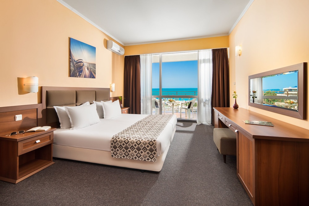 Hotel Alba - All Inclusive — Hotel rooms in Sunny Beach, Burgas Region