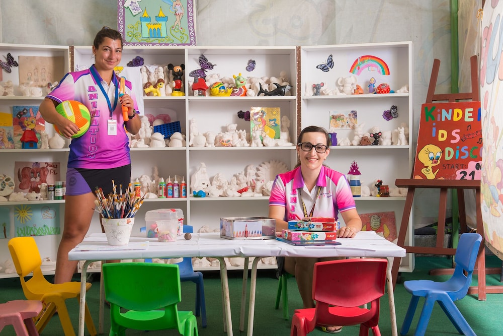 Hotel Alba - All Inclusive — Attractions for children in Sunny Beach, Burgas Region