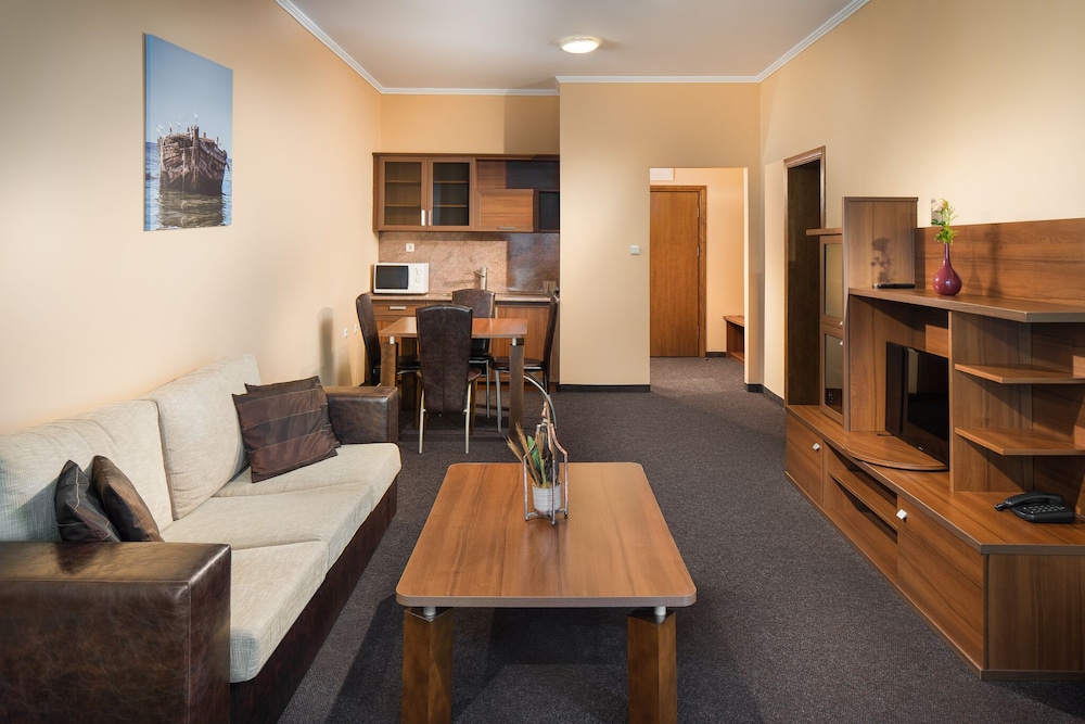 Hotel Alba - All Inclusive — Hotel rooms in Sunny Beach, Burgas Region