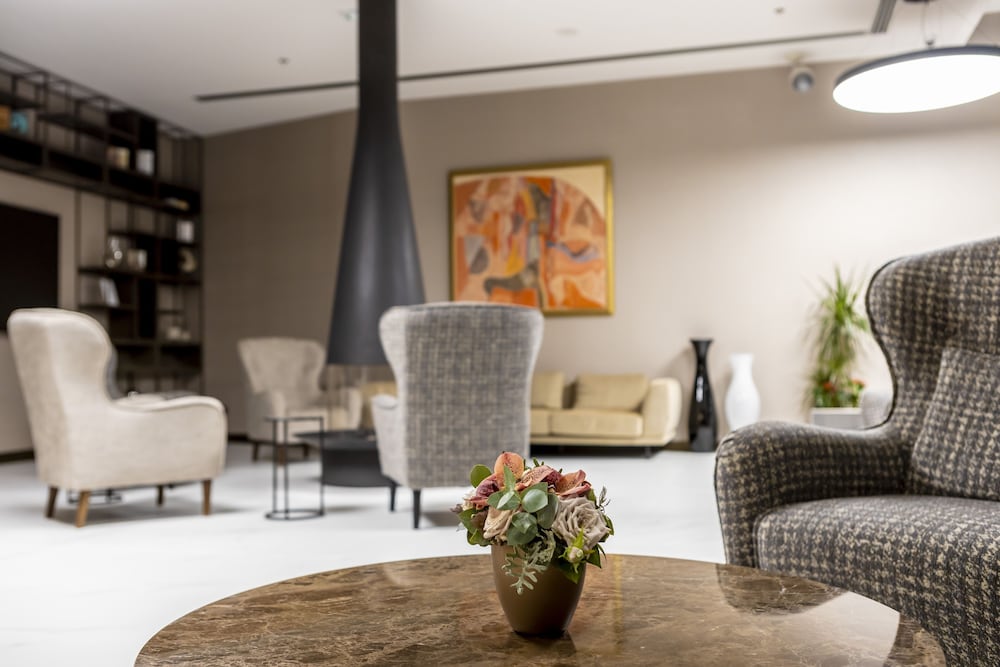 Hotel Bulgaria Burgas — Hotel building in Bourgas, Burgas Region