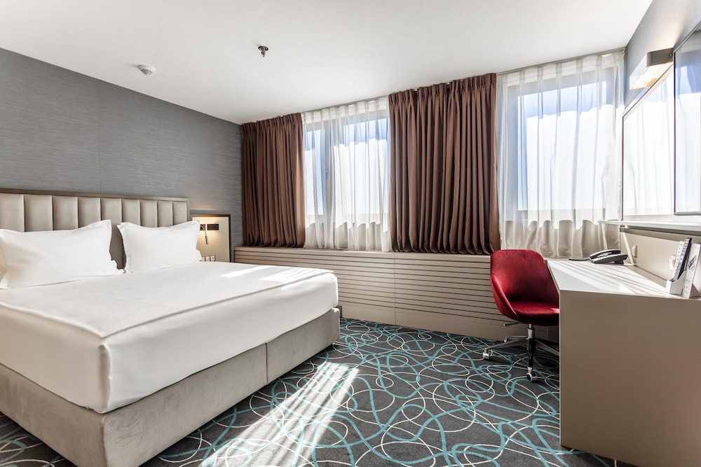 Hotel Bulgaria Burgas — Hotel rooms in Bourgas, Burgas Region