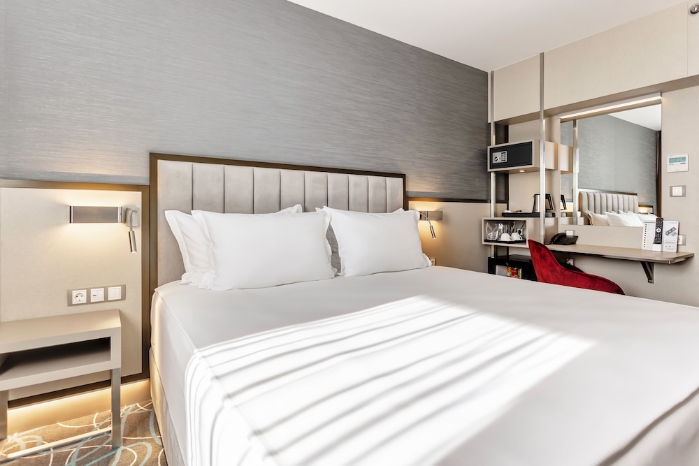 Hotel Bulgaria Burgas — Hotel rooms in Bourgas, Burgas Region