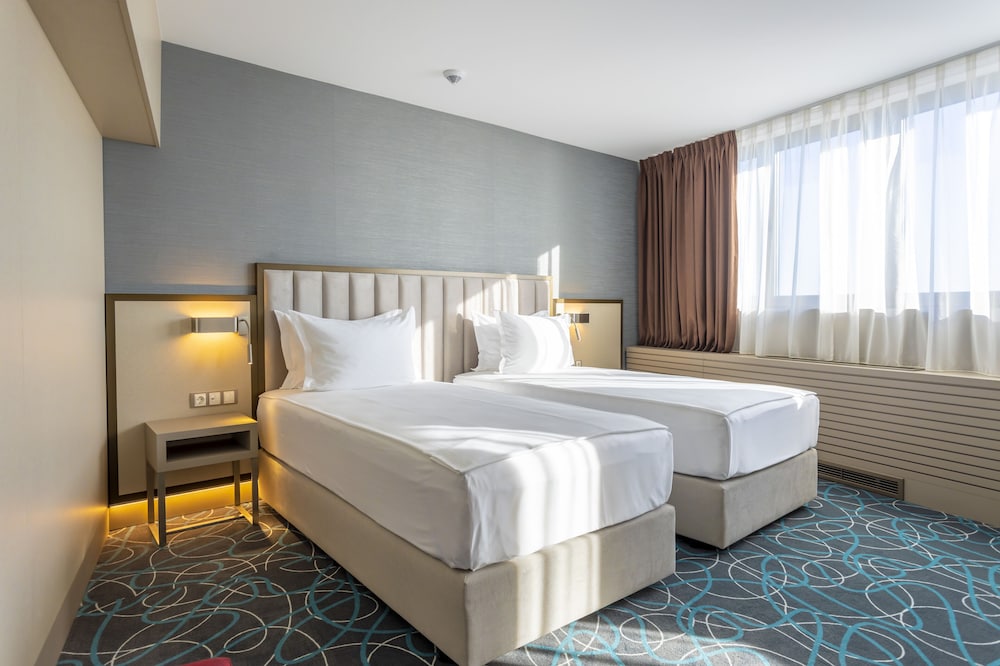 Hotel Bulgaria Burgas — Hotel rooms in Bourgas, Burgas Region