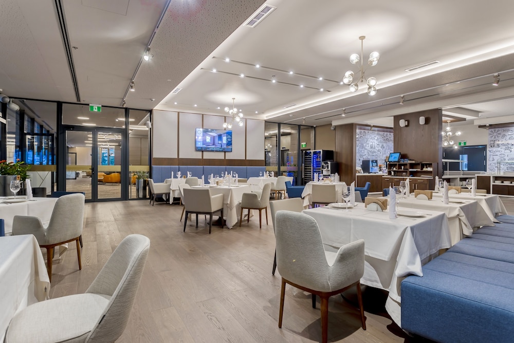 Hotel Bulgaria Burgas — Restaurant & bars in Bourgas, Burgas Region