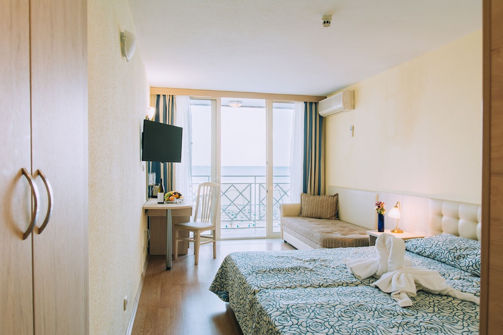Hotel Mura All Inclusive — Hotel rooms in Albena, Dobrich