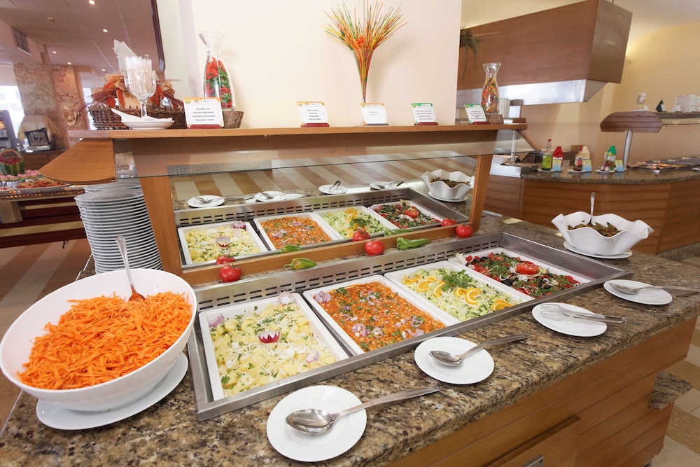 Hotel Mura All Inclusive — Restaurant & bars in Albena, Dobrich