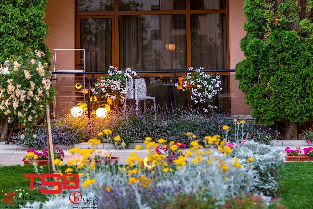 TSB Sunny Victory Apartments — Hotel building in Sunny Beach, Burgas Region