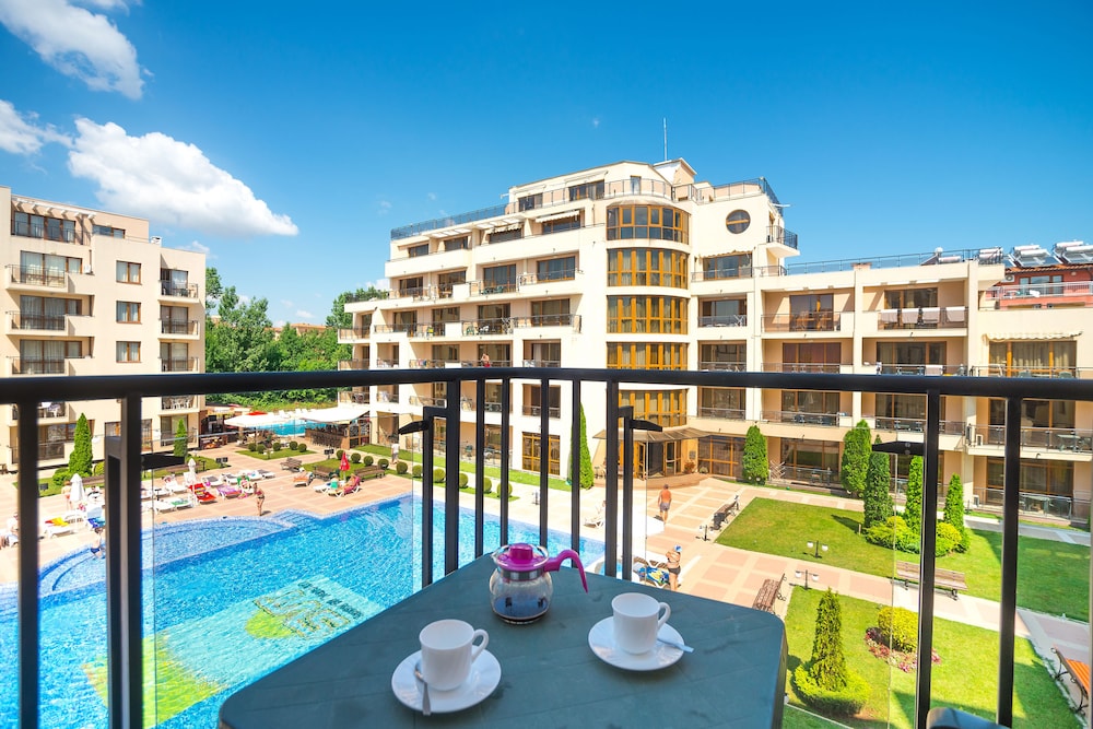 TSB Sunny Victory Apartments — Swimming pool in Sunny Beach, Burgas Region