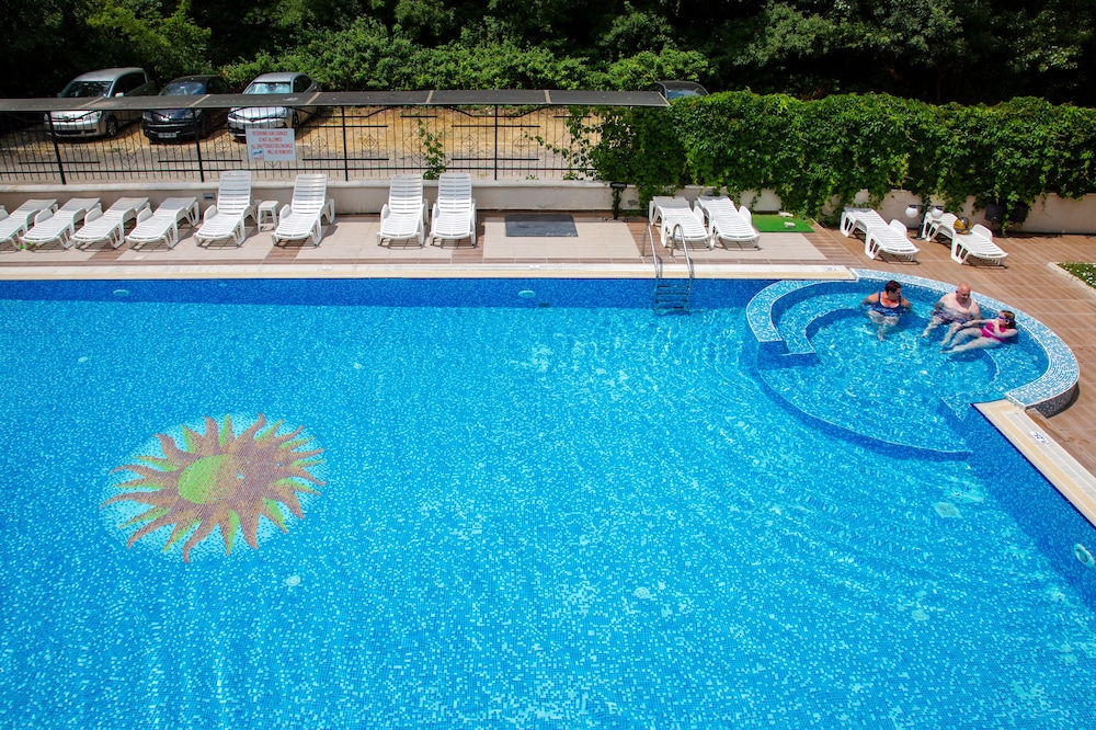 TSB Sunny Victory Apartments — Swimming pool in Sunny Beach, Burgas Region
