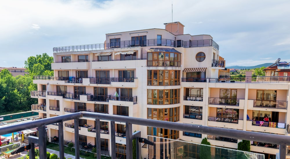 TSB Sunny Victory Apartments — Hotel building in Sunny Beach, Burgas Region