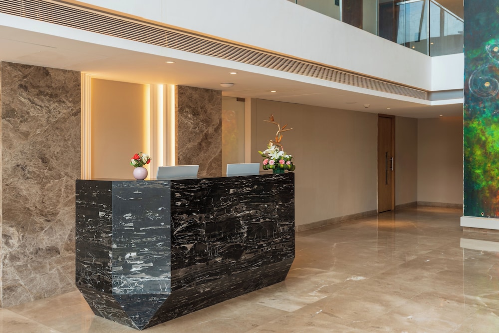 De Mandarin Hotel, Goa — Hotel building in Candolim, Goa