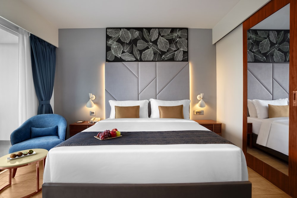 De Mandarin Hotel, Goa — Hotel rooms in Candolim, Goa