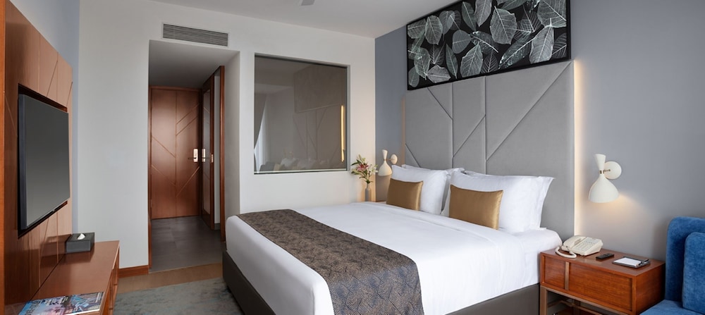De Mandarin Hotel, Goa — Hotel rooms in Candolim, Goa