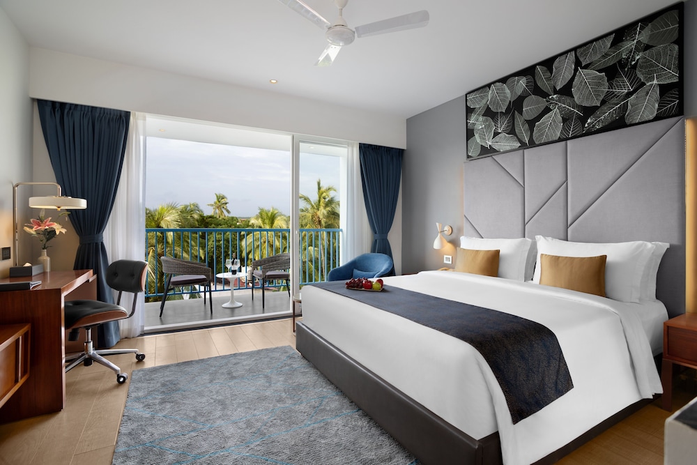 De Mandarin Hotel, Goa — Hotel rooms in Candolim, Goa