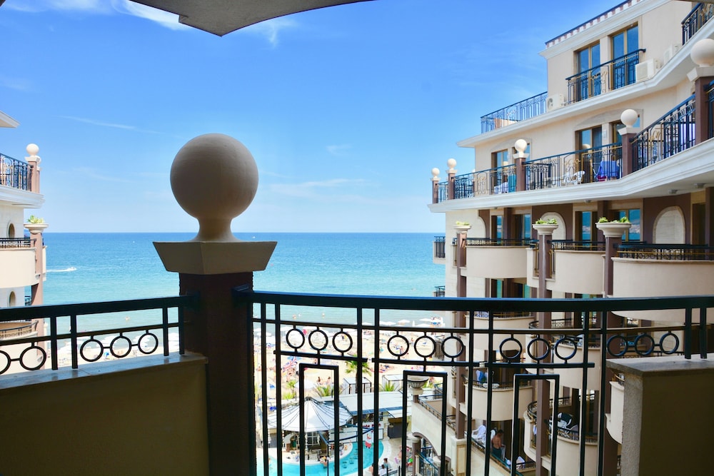 Golden Rainbow VIP Residence — Hotel building in Sunny Beach, Burgas Region