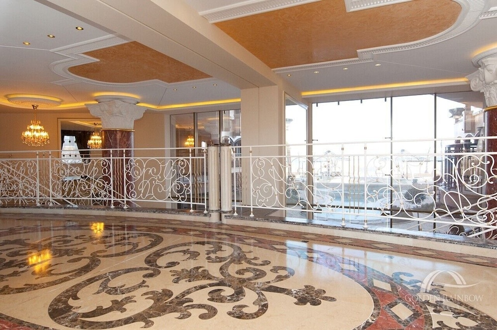Golden Rainbow VIP Residence — Hotel building in Sunny Beach, Burgas Region