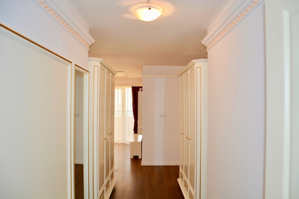 Golden Rainbow VIP Residence — Hotel rooms in Sunny Beach, Burgas Region